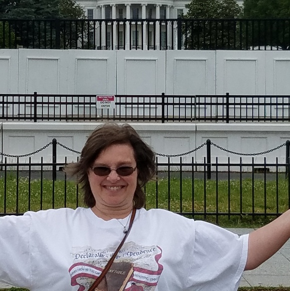 Meet your Posher, Deborah - Picture 1 of 1